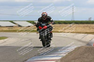 media/Apr-26-2024-TrackDaz (Fri) [[c4b677d280]]/B Group/120pm (Wheelie Bump)/